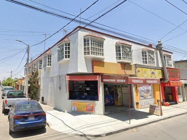 Edificio Comercial en venta con 3 Deptos, 6 locales comerciales en Blvd Ojo de Agua SUP. 335 m2