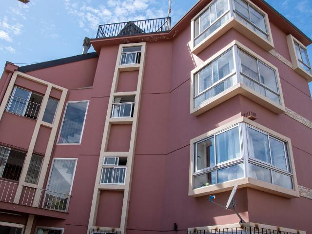 Edificio con 4 departamento en viña del mar
