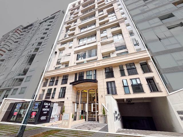 Edificio con fachada newyorkina de estreno con piscina, gimnasio, zona de parrillas y más