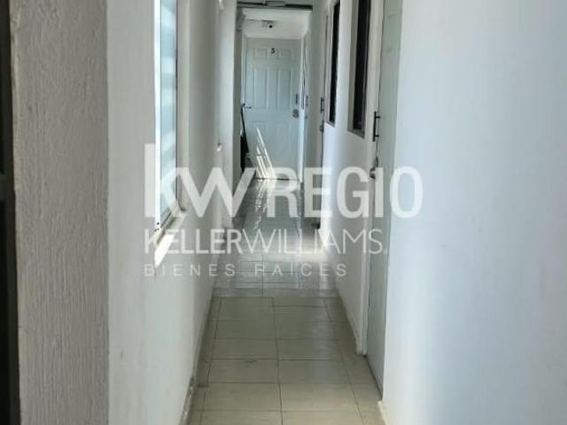 Edificio con vivienda de 4 departamentos y 8 loft