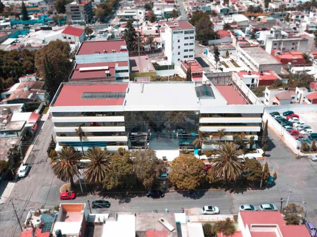 Edificio Corporativo / Universidad en venta en La Paz Puebla Puebla