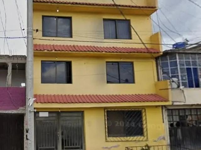 Edificio de 4 departamentos en venta