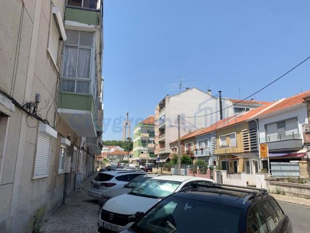 Edifício de alto padrão à venda imóvel de alto padrão Almada, Setúbal