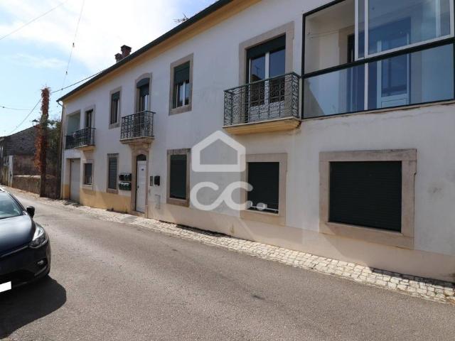 Edifício de alto padrão à venda imóvel de alto padrão Avelar, Leiria