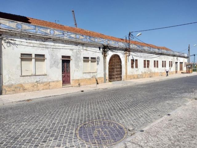 Terreno de 1251 m2 à venda Montijo, Setúbal