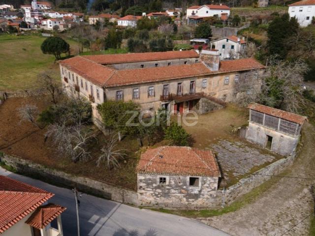 Edifício de alto padrão à venda imóvel de alto padrão Santa Maria da Feira, Aveiro