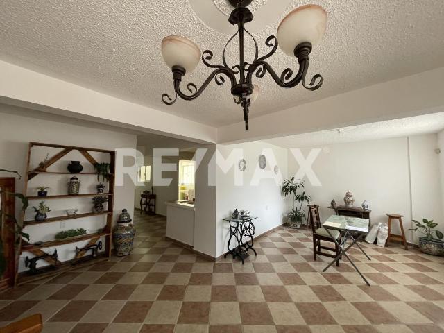 Edificio con 4 Departamentos en Venta en Cuernavaca