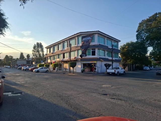 Edificio de Rentas Mixtas con Alto Flujo Peatonal