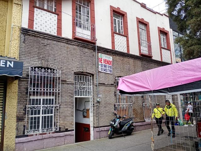Edificio densidad Z en el centro de la CDMX
