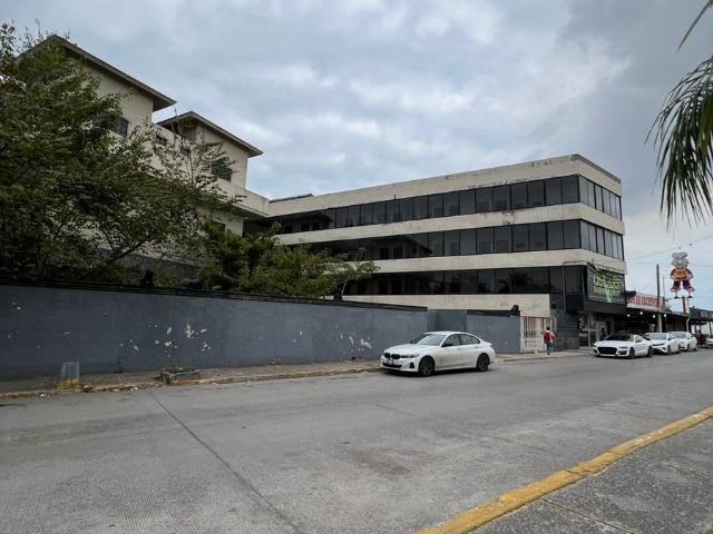 Edificio en Unidad Nacional, Ciudad Madero