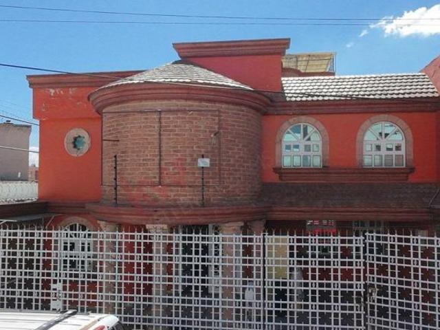 Edificio en Venta a una Cuadra del Hospital General