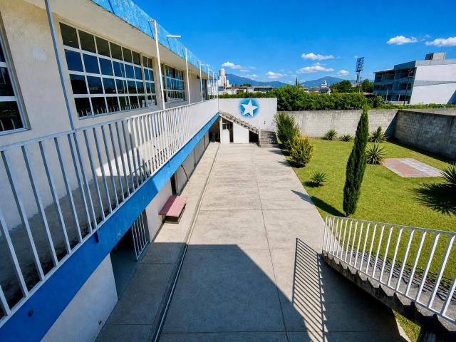 Edificio en Venta con Uso de Suelo Comercial | San Bartolo