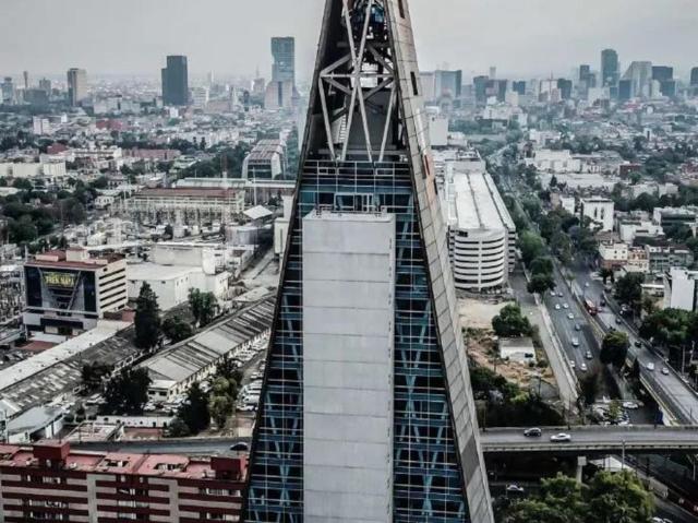 EDIFICIO EN VENTA EMBLEMATICO RENTADO