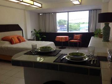 Edificio en Venta en Canc?n sobre Bonampak con Uso Comercial