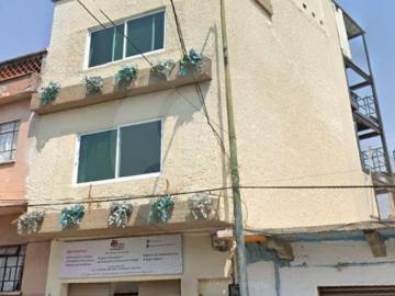 Edificio en venta en el Centro con 3 departamentos