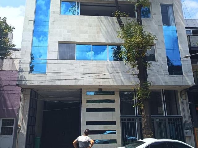Edificio en Venta en Portales