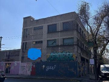 Edificio en Venta en Portales Oriente en Esquina sobre Eje 7 Sur