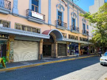 EDIFICIO EN VENTA EN PLAZA COMERCIAL PUNTO CORONA