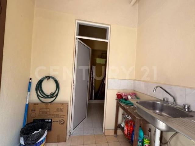 EDIFICIO EN VENTA H8 20% Densidad Z Mixto EN EJE CENTRAL COL. OBRERA