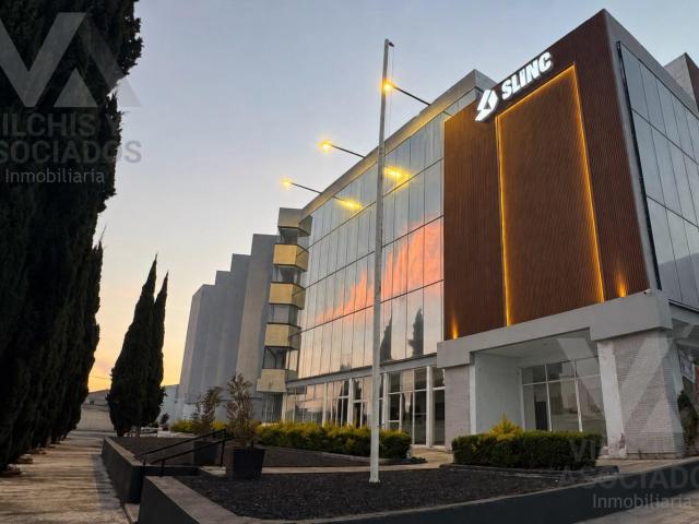 EDIFICIO EN VENTA SOBRE VIALIDAD TOLUCA METEPEC, FRENTE A GALERIAS METEPEC