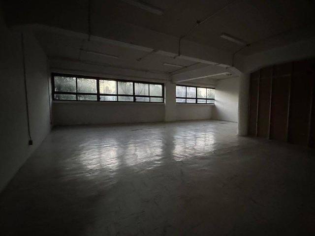 EDIFICIO EN RENTA TIPO BODEGA A