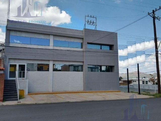 Edificio en Renta de 3 Niveles, en las Granjas