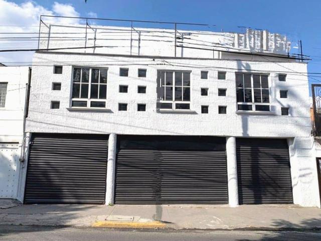 Edificio en renta, por Tollocan, Col. Universidad