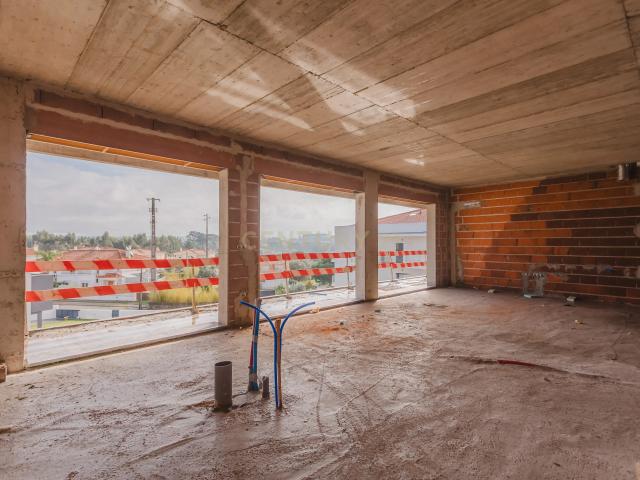 EDIFÍCIO ESSENZA | PARCEIROS — T4 NOVO com Vista Desafogada
