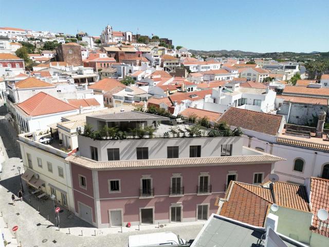 Edifício histórico com projeto de Boutique Hotel no centro d. 802m² Silves