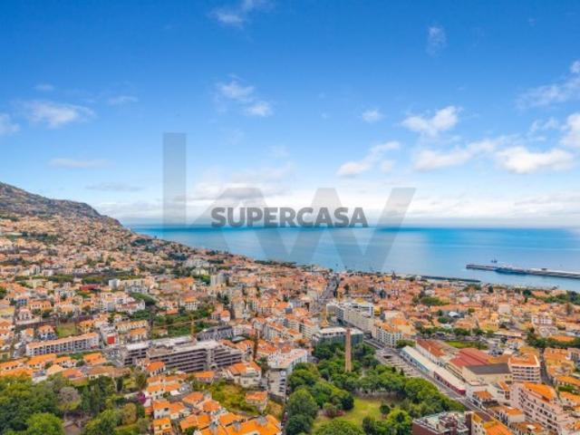 Edifício Lodge I Torrinha Apartamento T1 no centro do Funchal!