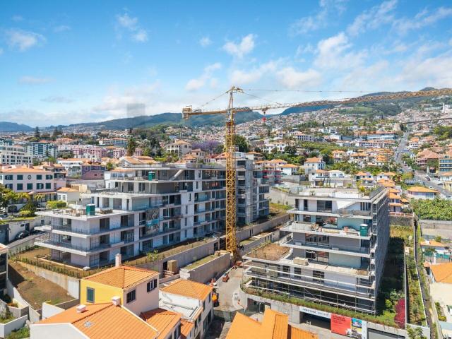 Edifício Lodge I Torrinha Apartamento T2 no centro do Func. 107m² Santa Luzia Funchal