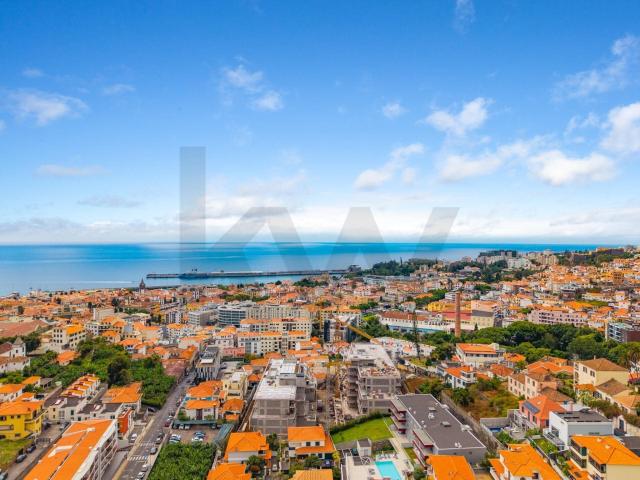 Edifício Lodge I Torrinha Apartamento T2 no centro do Func. 94m² Santa Luzia Funchal
