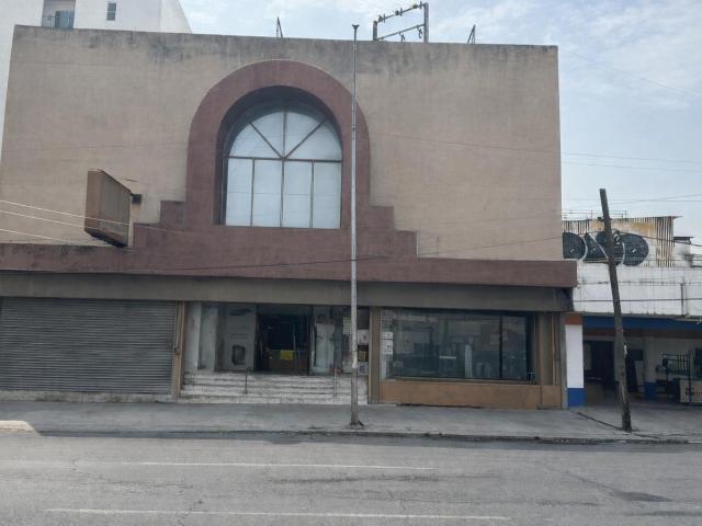 Edificio – Oficinas en Venta en Mitras Sur