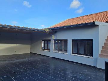 Edifício para Habitação e Comércio Moradia T3 Renovada c/. 691m² Caldas da rainha nossa senhora do pópulo, coto e são gregório