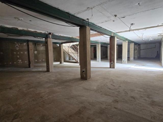 Edificio para vivienda sin terminar en Pilas