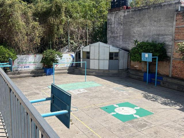 EDIFICIO QUE FUE COLEGIO EN VENTA MUY BIEN UBICADO