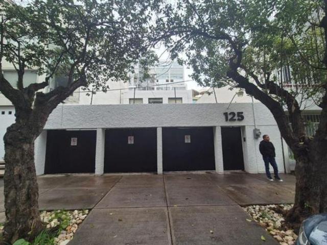 Edificio recién remodelado en venta y renta en la colonia Del Valle Norte