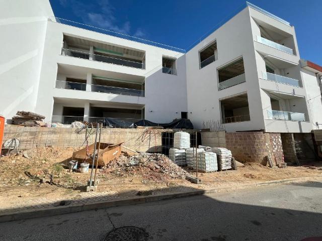 Edifício Residencial a 200m da Praia da Luz 0m² Luz