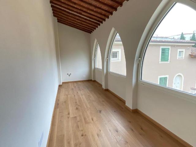 Edificio storico in affitto a Cascina
