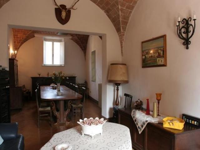 Edificio storico in vendita a Lari Casciana Terme Lari, rist. 1000m² Lari