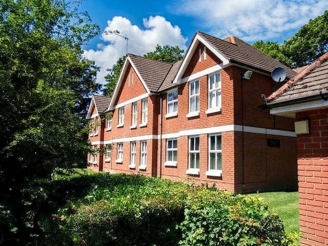 Edinburgh Court, Southampton SO15, 1 bed flat to rent, £1,000 pcm | PrimeLocation
