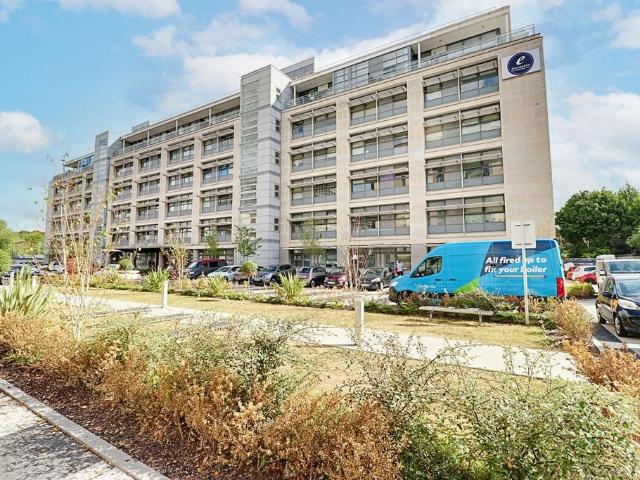 Edinburgh Gate, Harlow, CM20 1 bed apartment to rent £1,200 pcm £277 pw