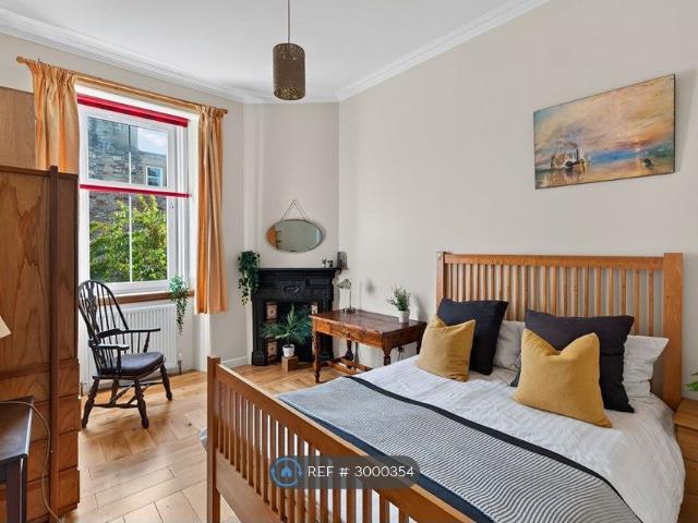 Edinburgh, Edinburgh EH3, 1 bed flat to rent, £1,250 pcm | PrimeLocation