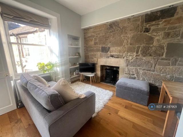 Edinburgh, Edinburgh, EH3 2 bed flat to rent £1,595 pcm £368 pw