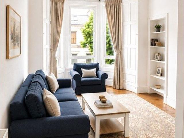 Edinburgh, Edinburgh EH7, 2 bed flat to rent, £2,250 pcm | PrimeLocation