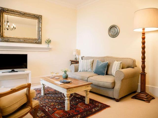 Edinburgh New Town EH3, 1 bed flat to rent, £4,313 pcm | PrimeLocation