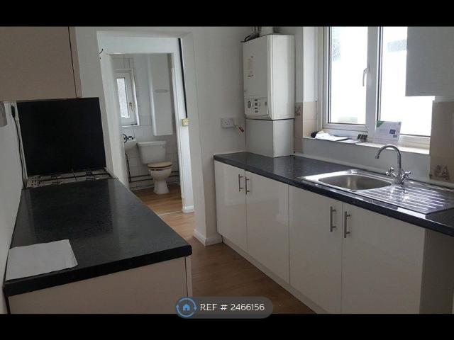 Edinburgh Road, Chatham ME4, 3 bed terraced house to rent, £1,350 pcm | PrimeLocation