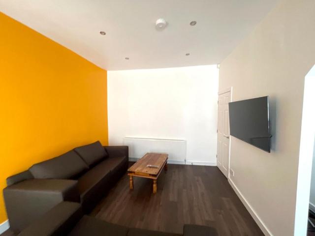 Edinburgh Road, Liverpool L7 4 bed house to rent £2,513 pcm £580 pw