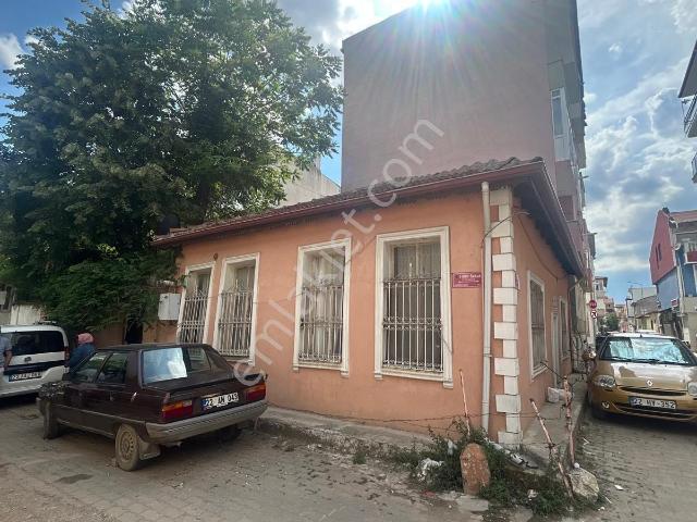 Edirne Dilaverbey Mahallesinde Satılık Müstakil Ev