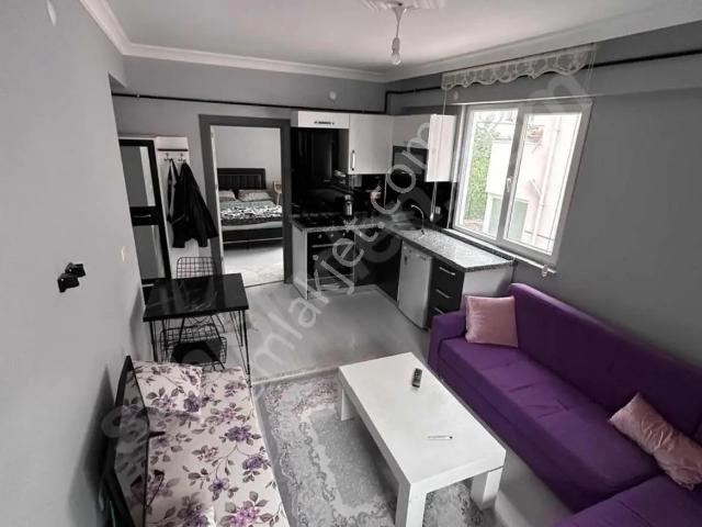 Edirne Elit Pastanesi Arkası Güzel Konumda Eşyalı Satılık 1+1